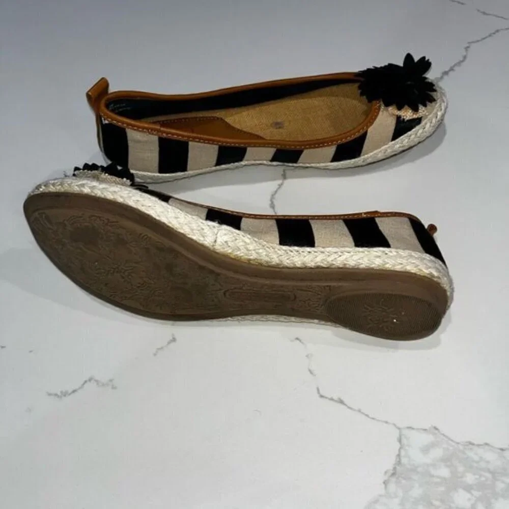 Kim Rogers Black and White Espadrilles with Striped Pattern Size 7.5